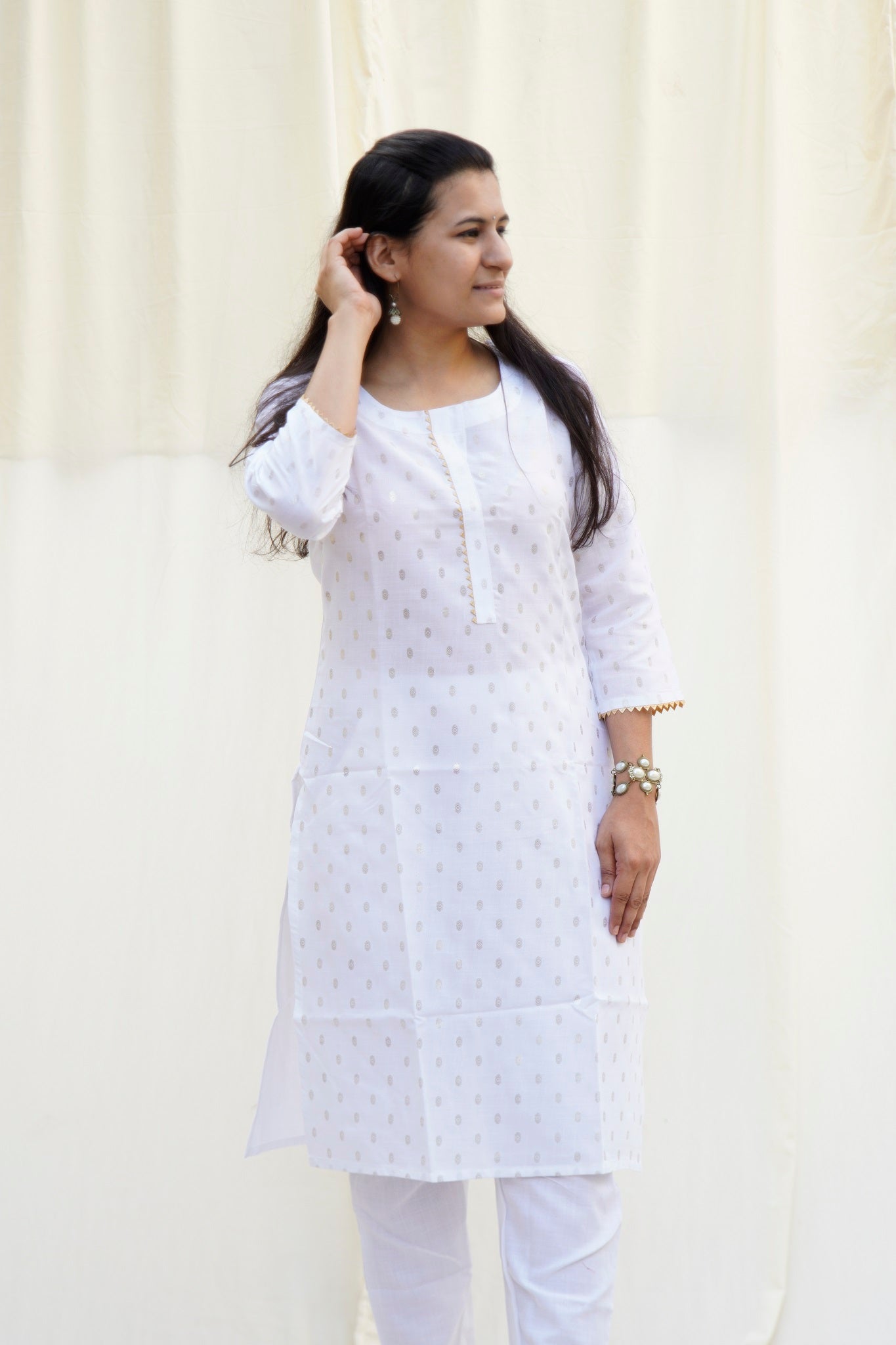 Jodha Akbar White Ethnic Set