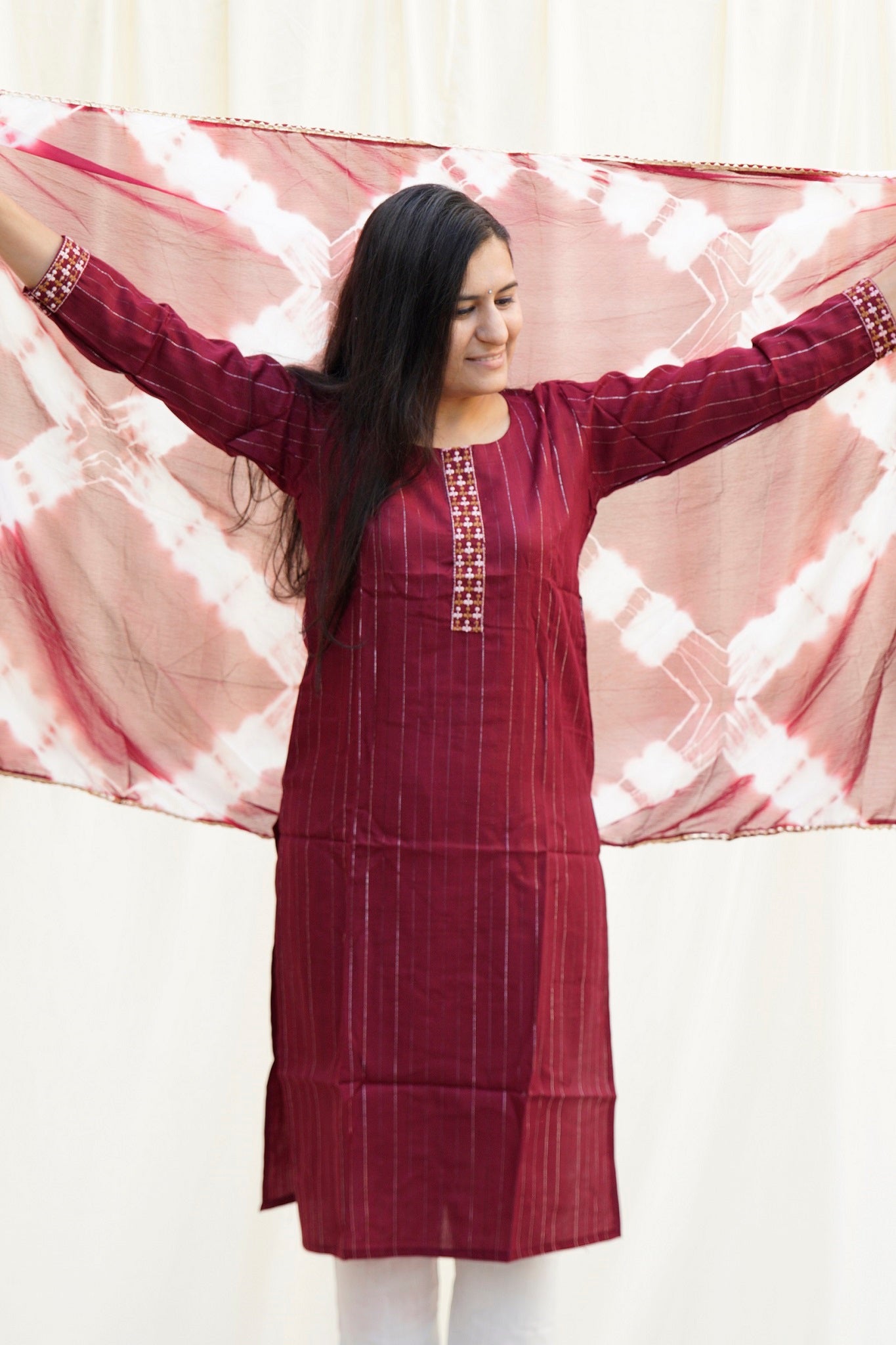 Shah Jahan Mumtaz Maroon Ethnic Set