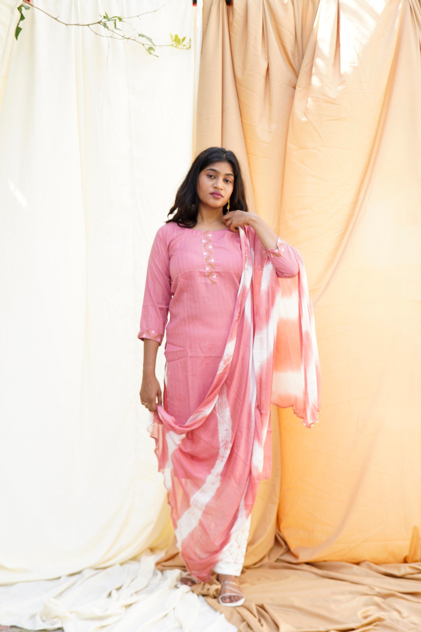 Shah Jahan Mumtaz Pink Ethnic Set