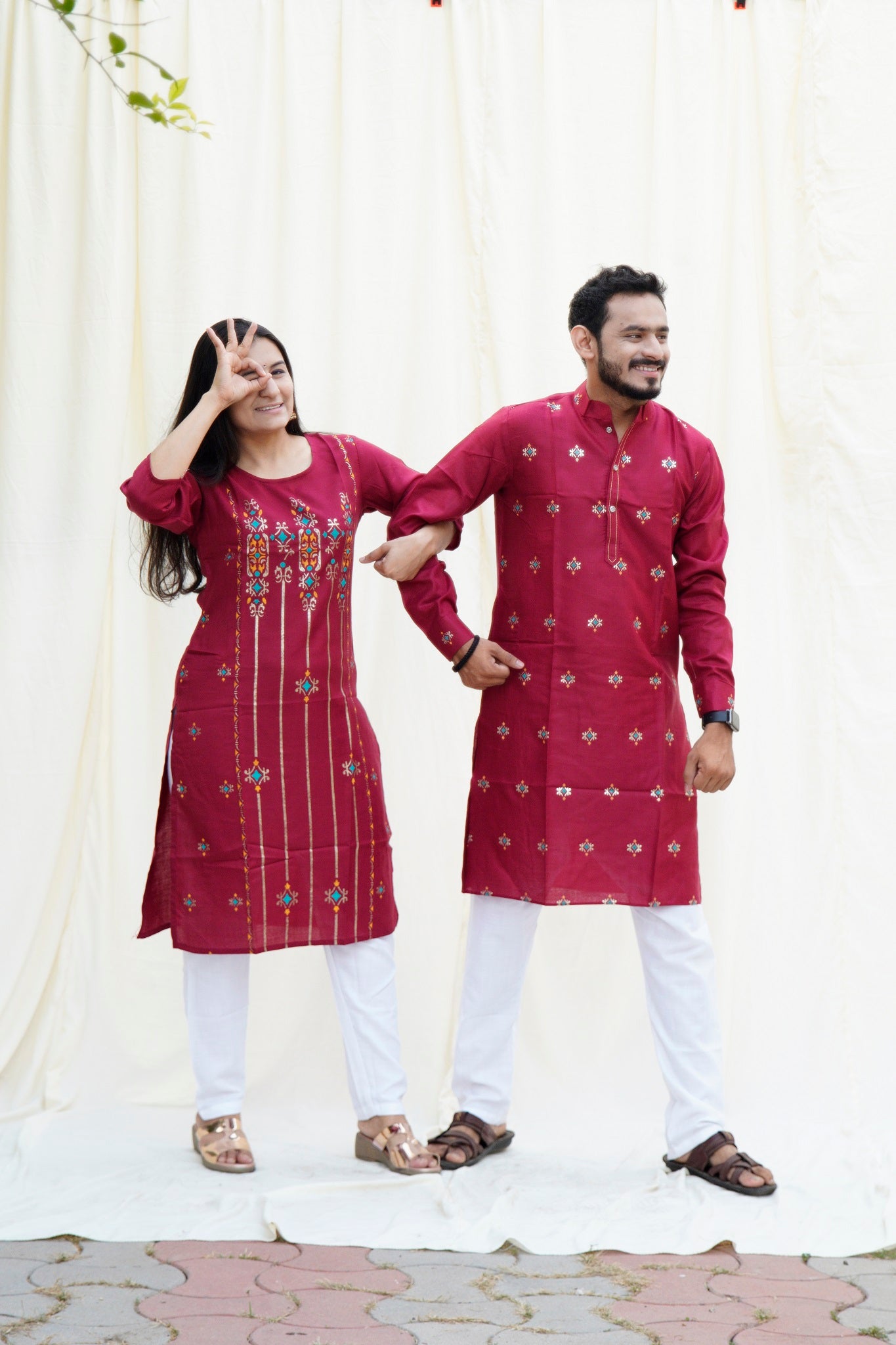 Sohni Mahiwal Maroon Ethnic Set