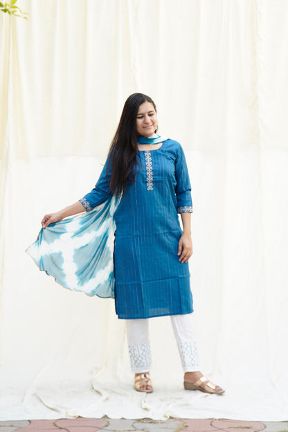 Shah Jahan Mumtaz Peacock Blue Ethnic Set